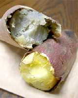 左が、皮も肉質も白い「太白」